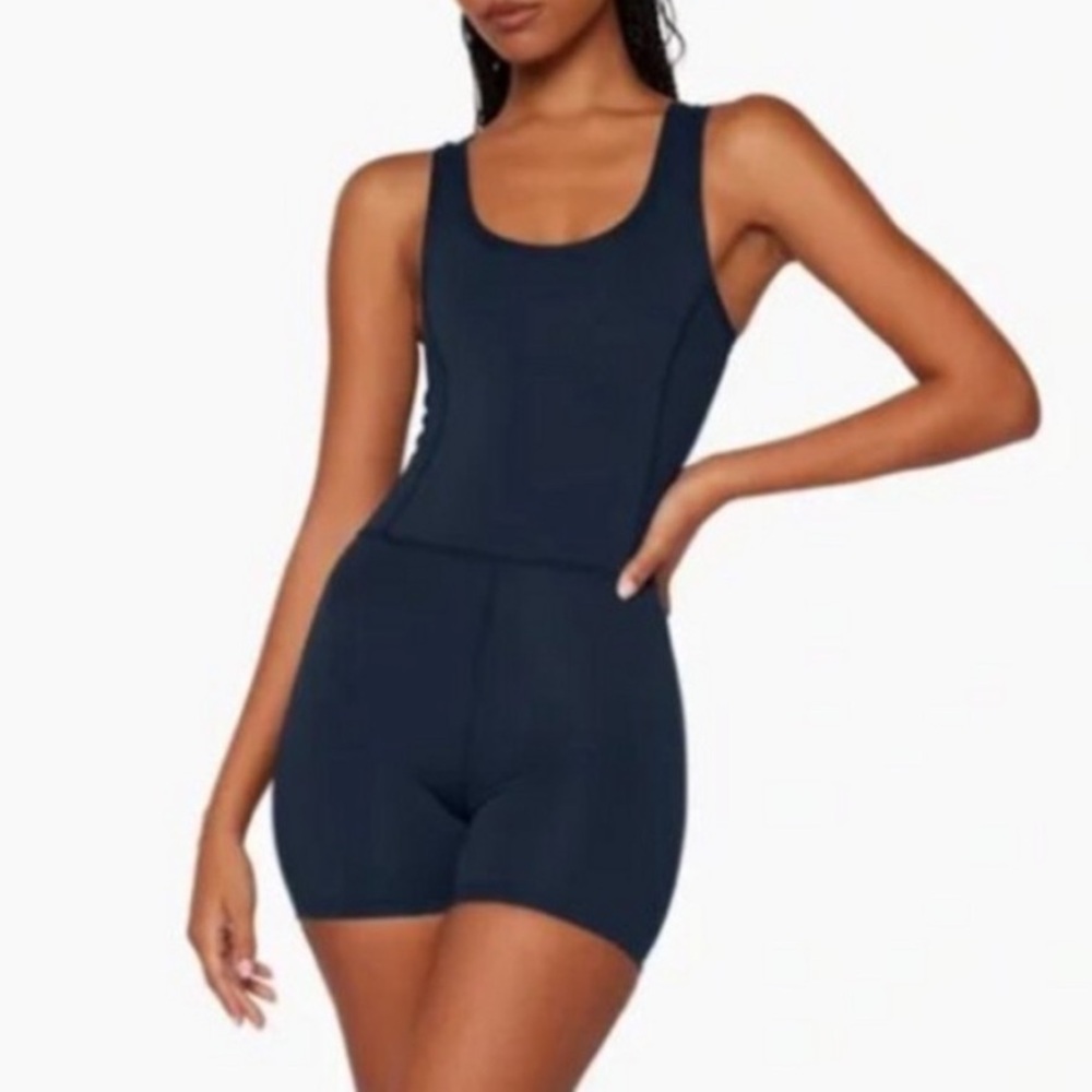 NWT Set Active sport shorty suit
